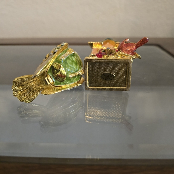 Vintage hand painted Hummingbird & Birdhouse trinket boxes. - Picture 4 of 7